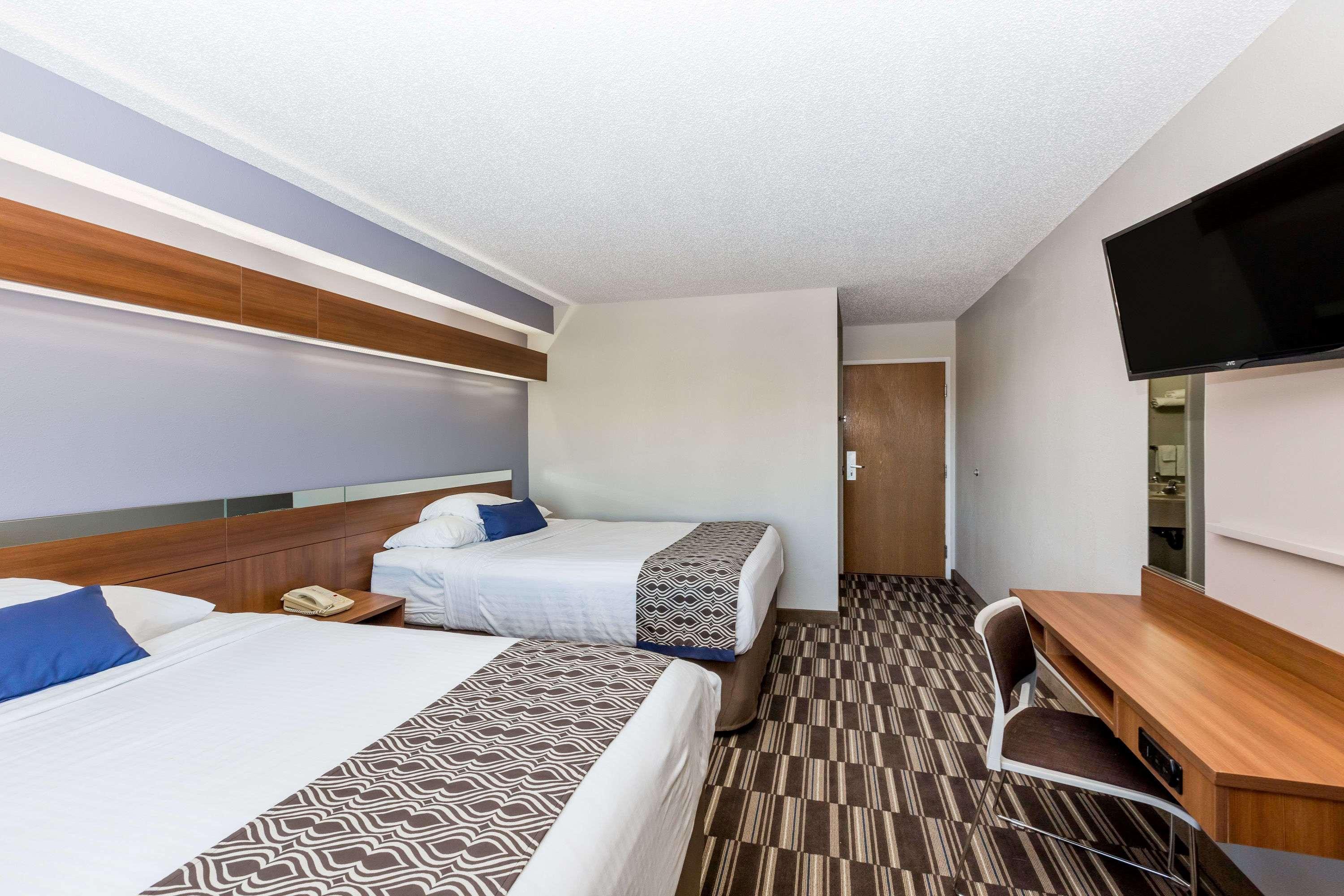 Microtel Inn & Suites By Wyndham Sioux Falls Exterior photo