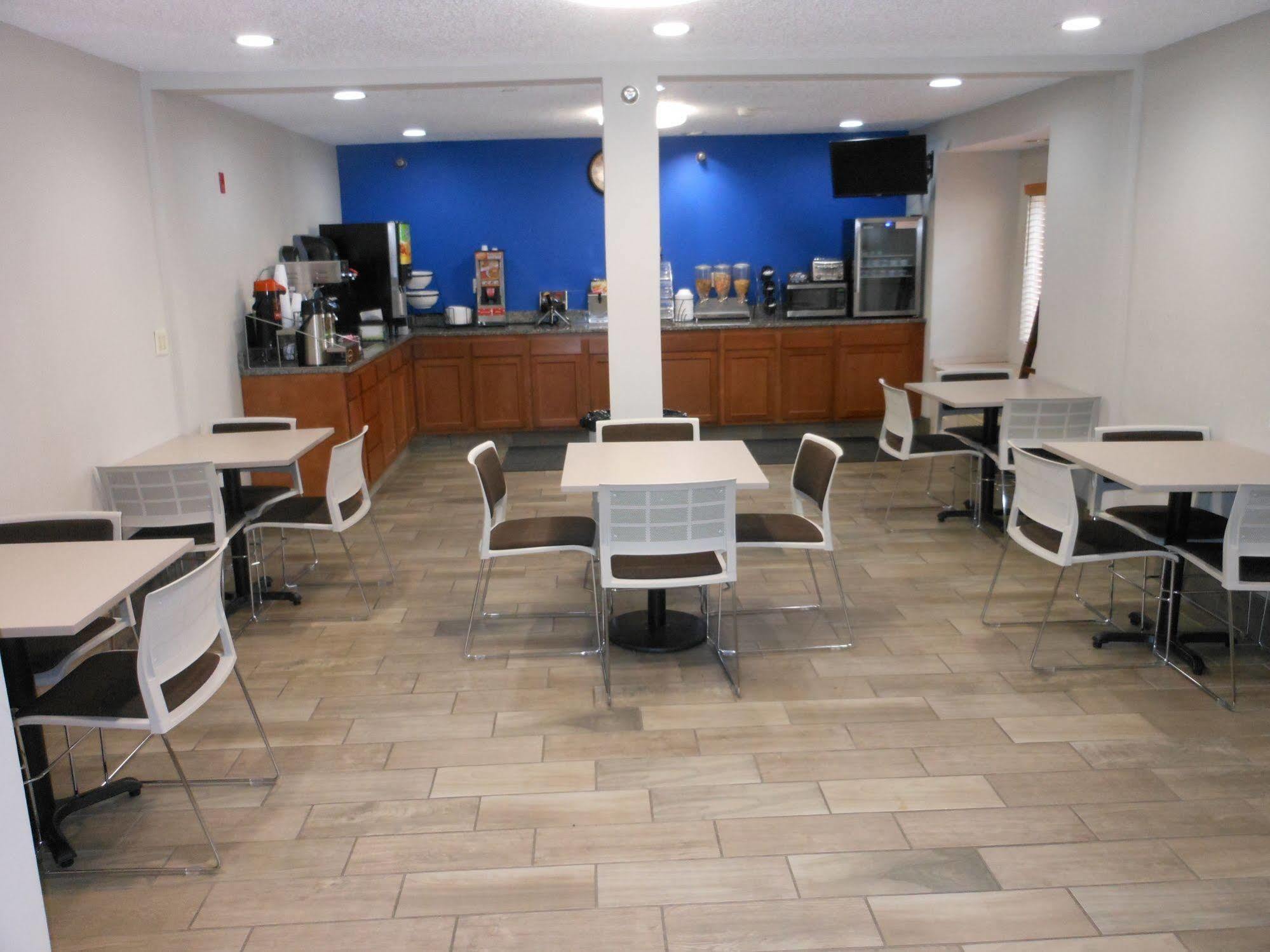 Microtel Inn & Suites By Wyndham Sioux Falls Exterior photo