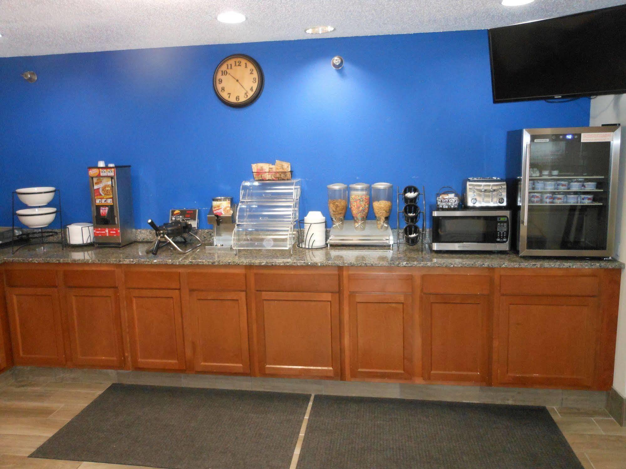 Microtel Inn & Suites By Wyndham Sioux Falls Exterior photo