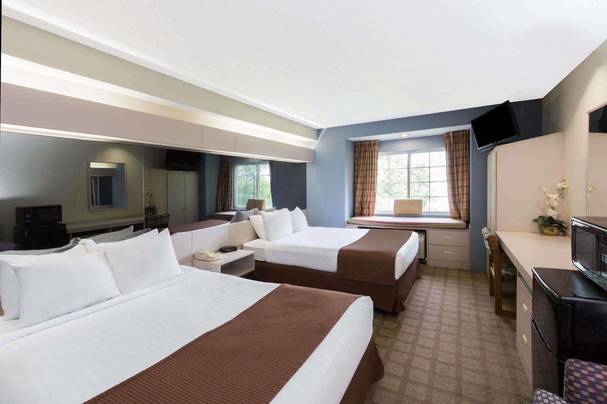 Microtel Inn & Suites By Wyndham Sioux Falls Exterior photo